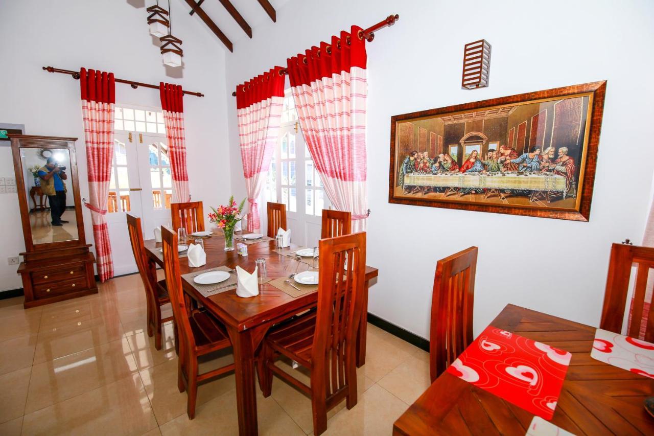 Dahlia Mount View Hotel นูวาราเอลิยา ภายนอก รูปภาพ