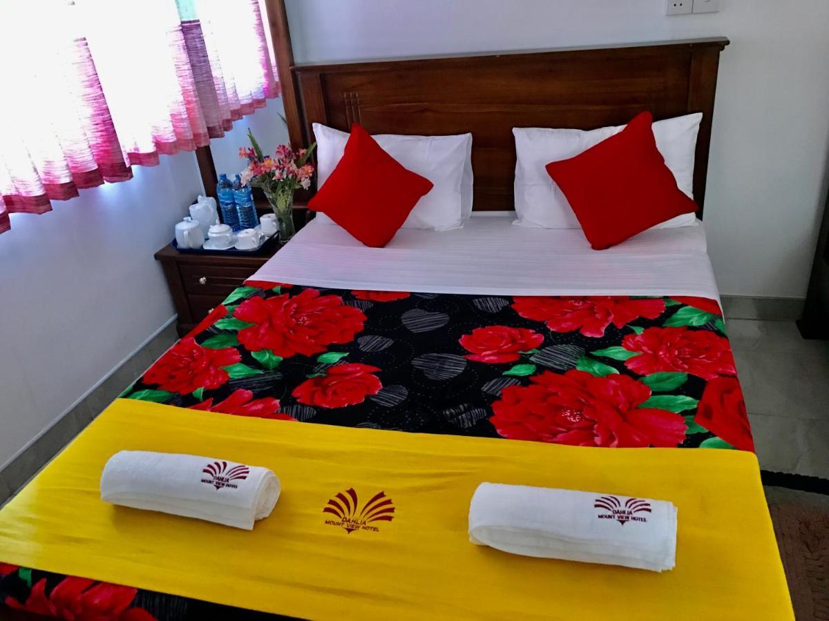 Dahlia Mount View Hotel นูวาราเอลิยา ภายนอก รูปภาพ