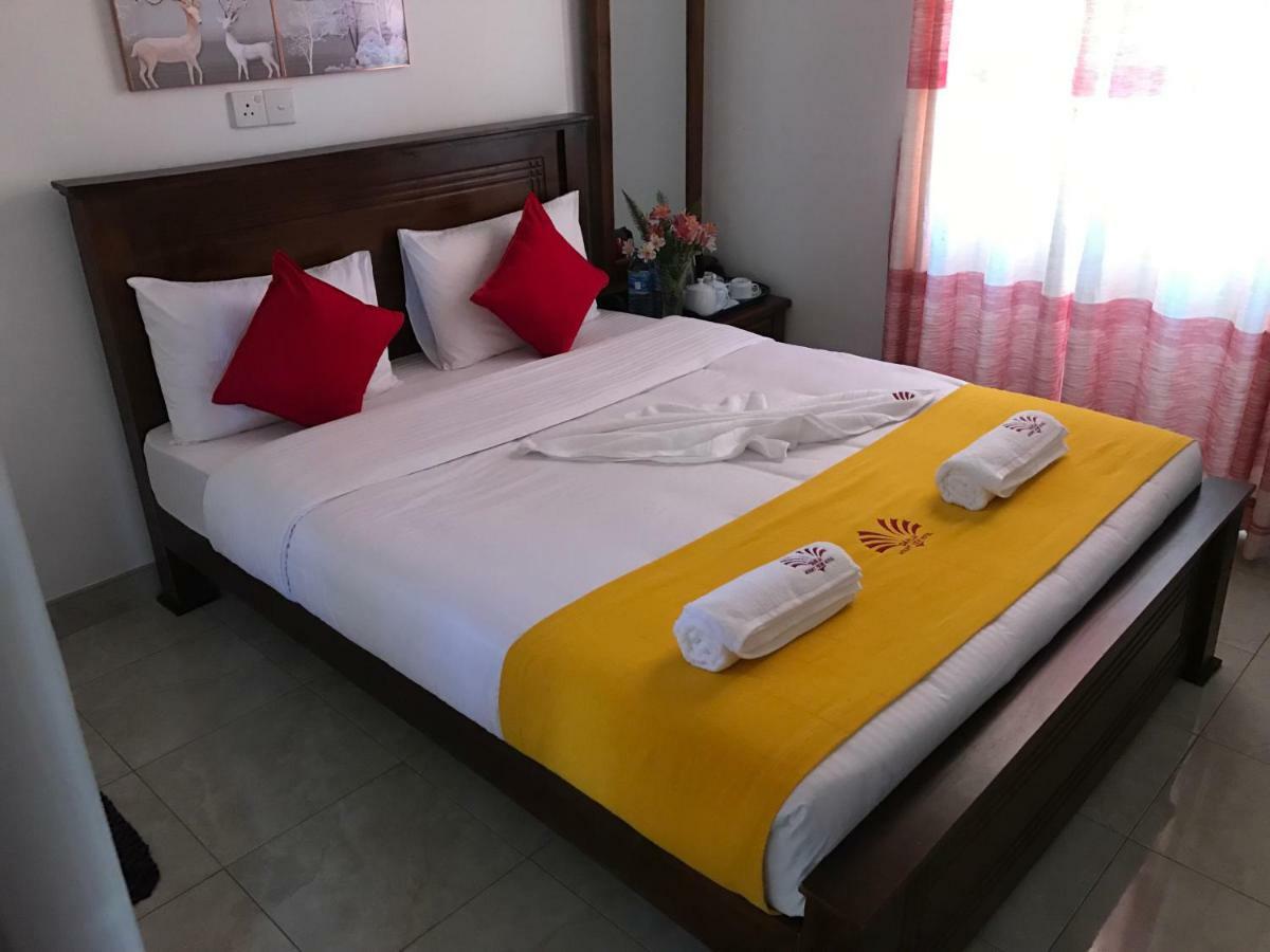 Dahlia Mount View Hotel นูวาราเอลิยา ภายนอก รูปภาพ