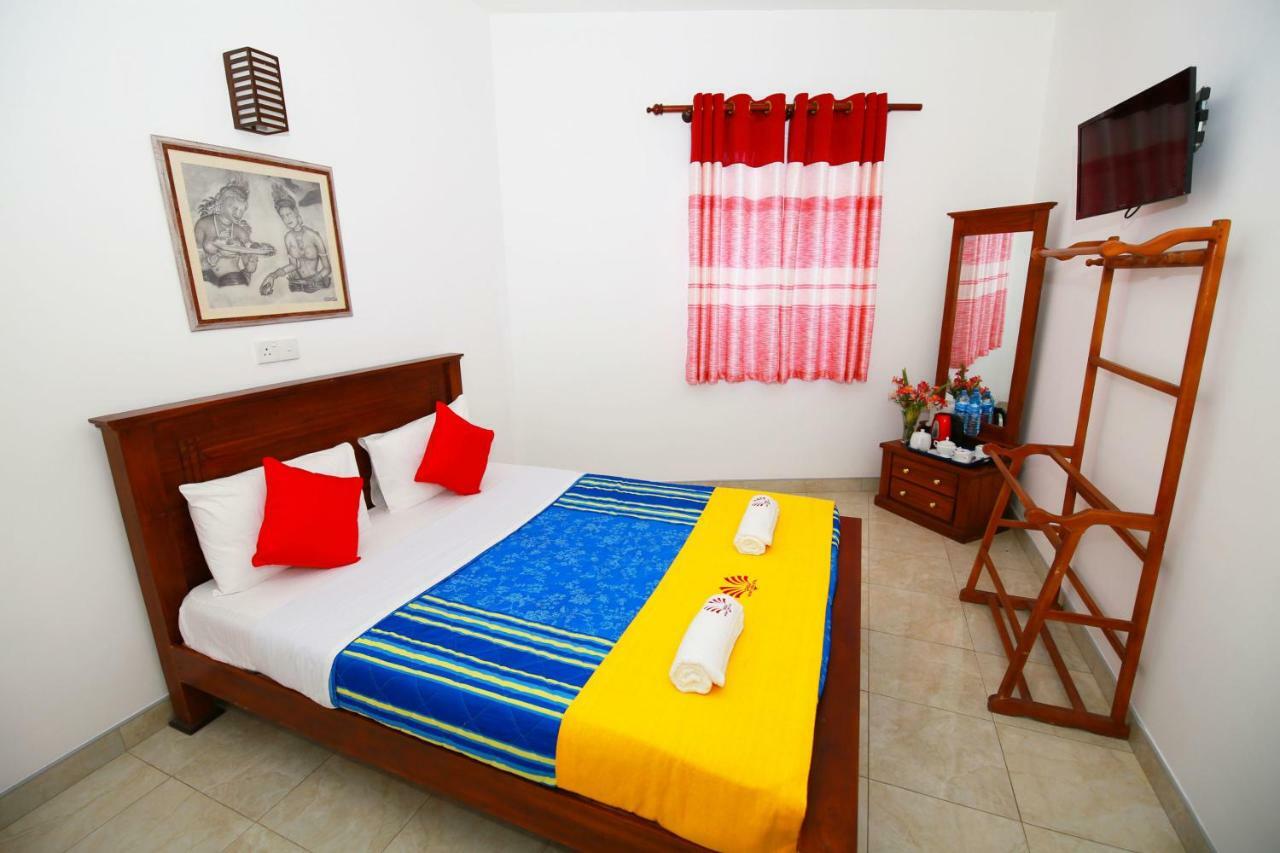 Dahlia Mount View Hotel นูวาราเอลิยา ภายนอก รูปภาพ
